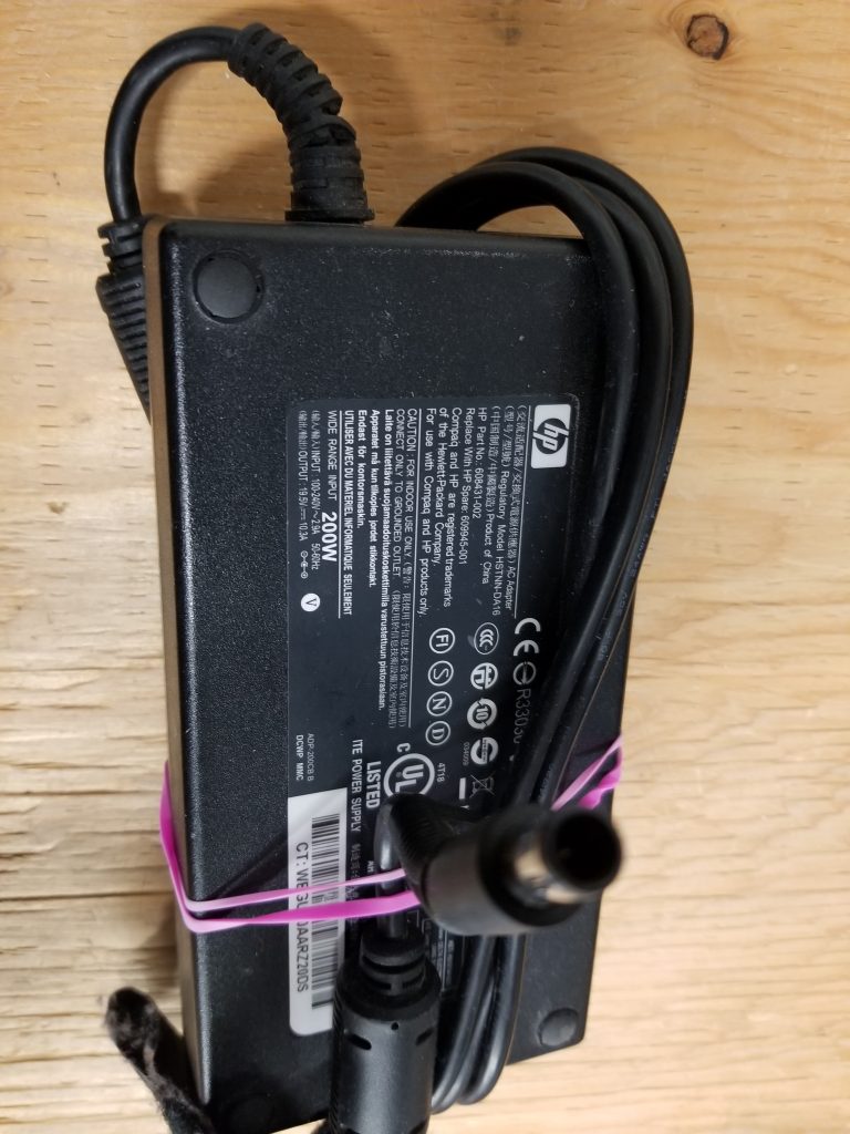 HP Power Adapter 19.5V 10.3A