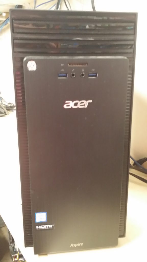 Acer Case w/ Powersupply  & DVD